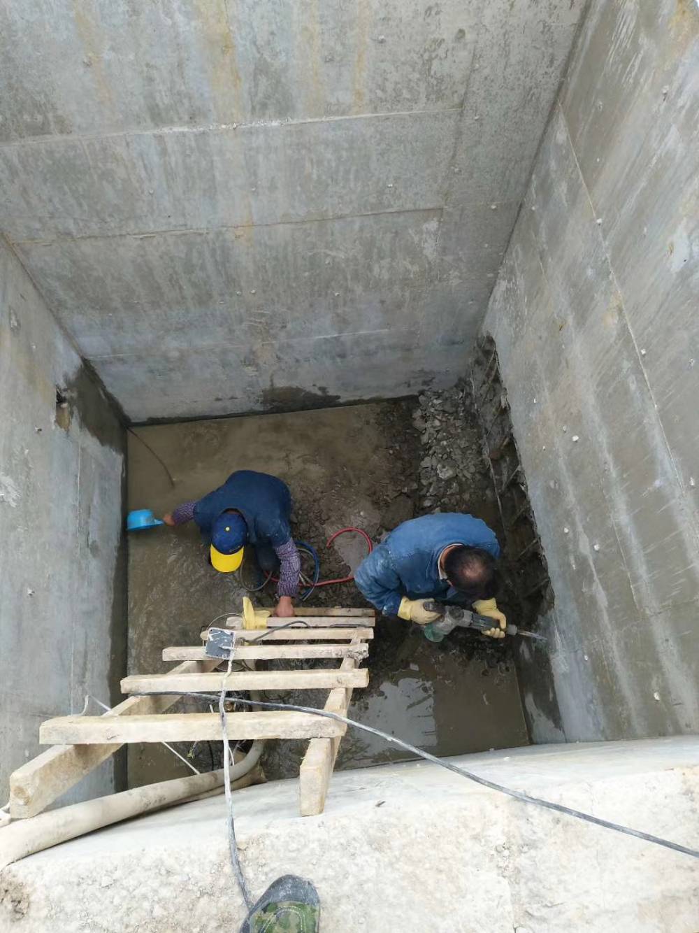 石家庄晋州水池堵漏